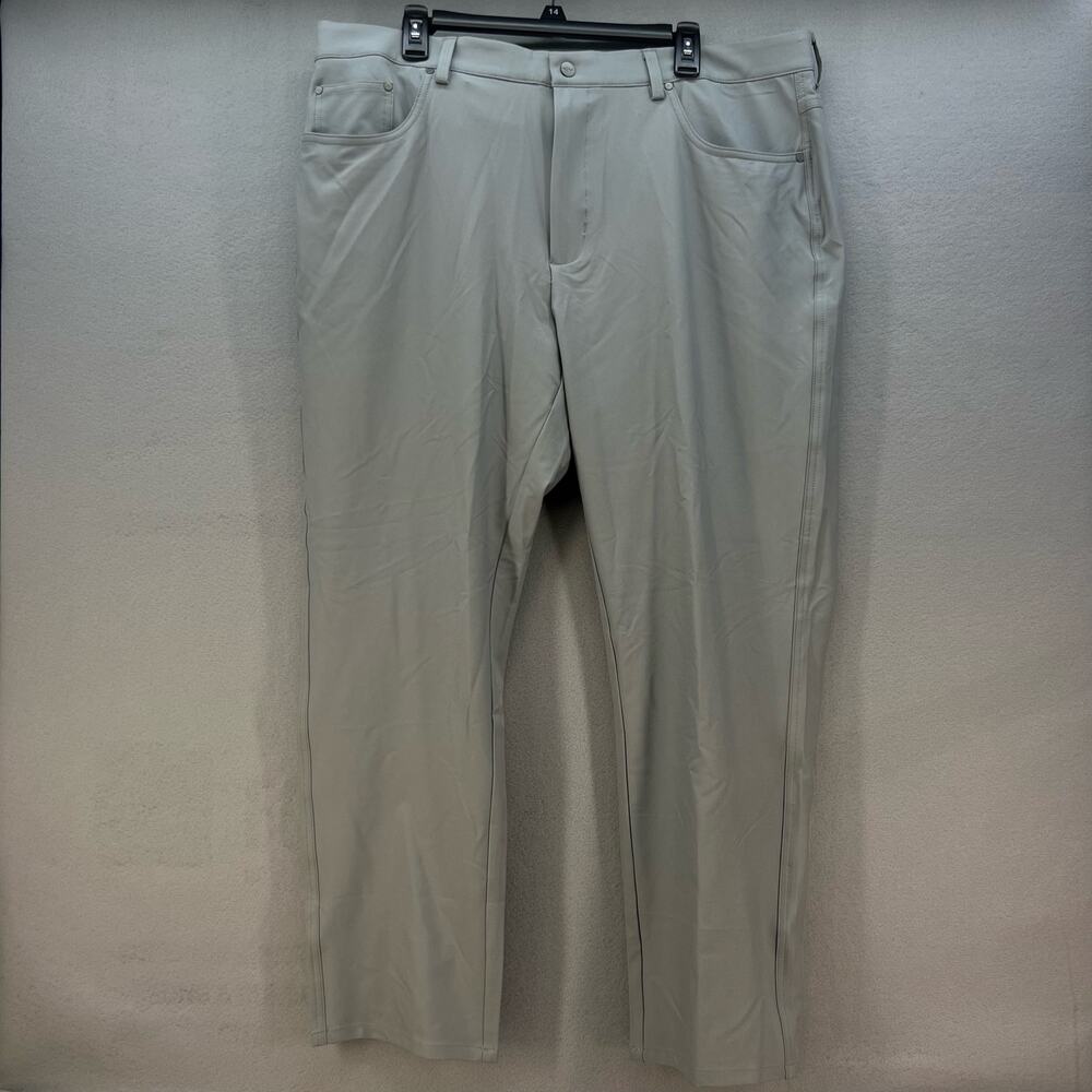 NWT Greg Norman Golf Pant Men's 40x30 Grey Ultimate Stretch Straight Leg - Picture 1 of 15